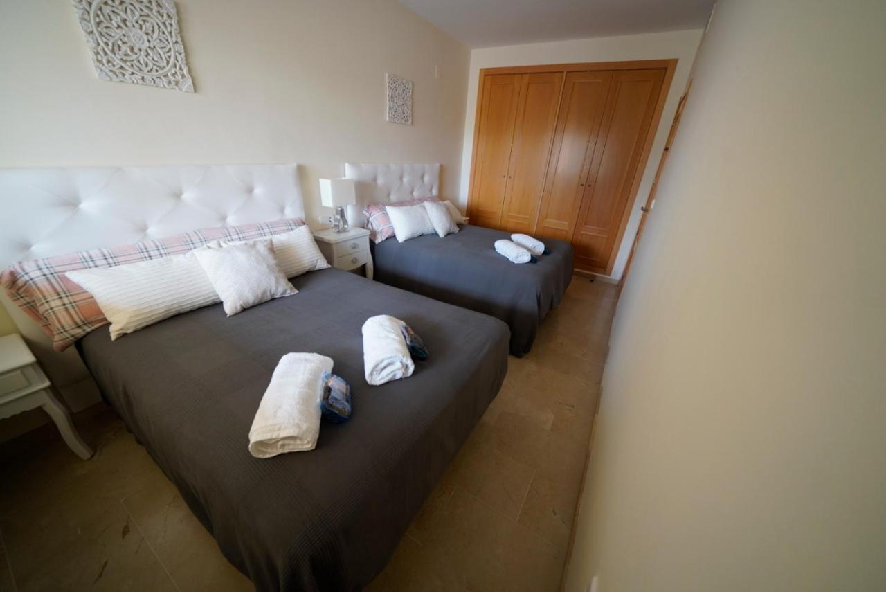 Apartamento Primera Linea De Playa Isla Cristina Urbanizacion Zarati Exterior photo